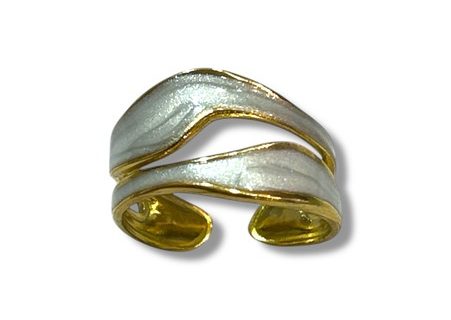 Wavea ring